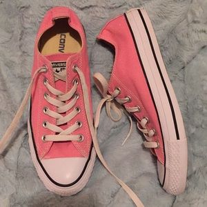 FINAL Price ❤️❤️❤️Converse Sneakers